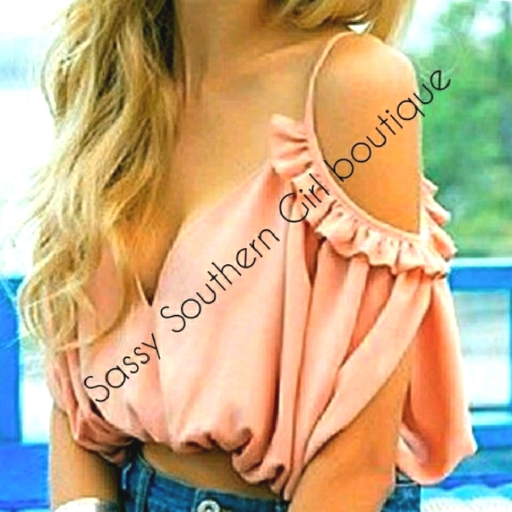 🆕⭐Blush pinky peach crop ruffle top⭐
